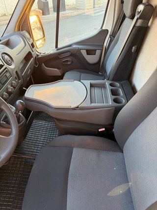 Nissan NV400 2018