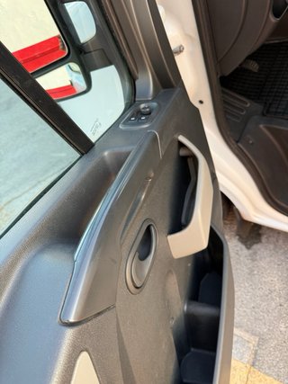 Nissan NV400 2018
