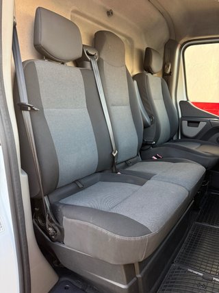 Nissan NV400 2018