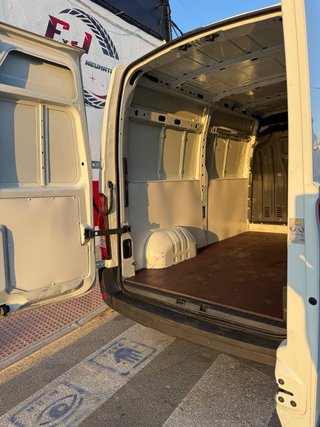 Nissan NV400 2018