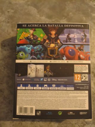 Kingdom Hearts 3 PS4 + Artbook + Pin