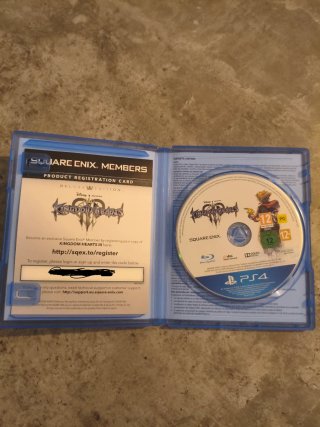 Kingdom Hearts 3 PS4 + Artbook + Pin