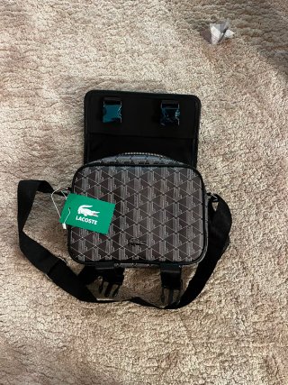 Riñonera Lacoste Negra y Blanca