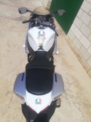 Suzuki GSX-R 600 K8 Blanca