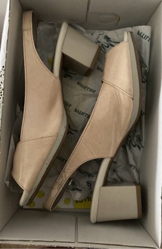 Sandalias Pitillos Beige Talla 38