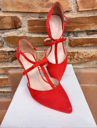 Zapatos de tacón rojos El Rayo T-39