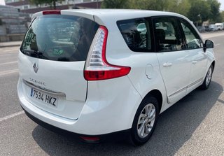 Renault Grand Scenic 2012