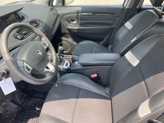 Renault Grand Scenic 2012
