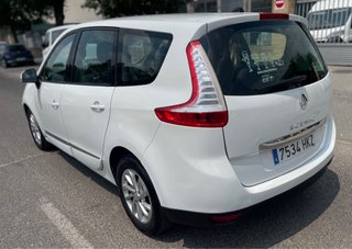 Renault Grand Scenic 2012