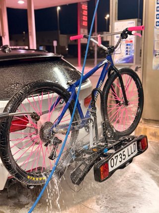 Bici ow Bomma