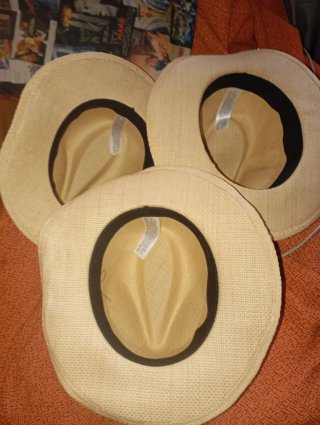 Lote 3 Cappelli Massimo Dutti nuovi