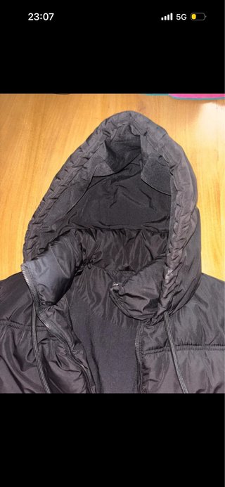 Abrigo acolchado negro Zara