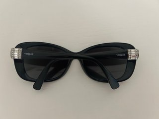 Gafas de Sol Vogue Negras