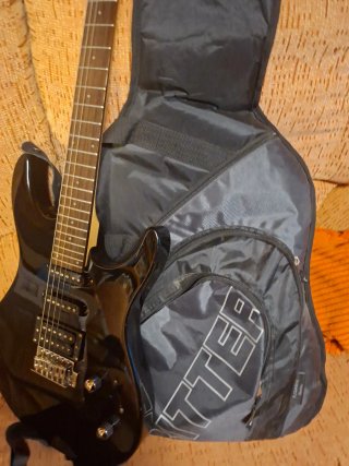 Guitarra Eléctrica Negra