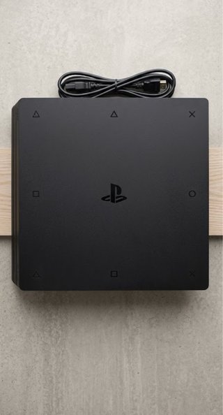 PS4 Slim 1TB
