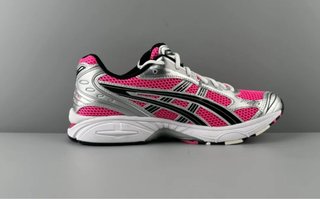 Zapatillas ASICS plateadas y rosas