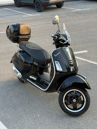 Vespa GTS Super 125 Negra ABS