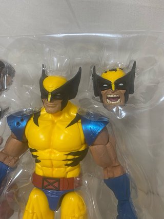 Figura Marvel Wolverine Legends 30 cm