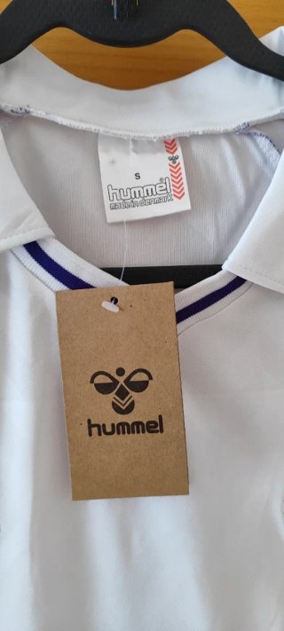 Camiseta de fútbol clásica