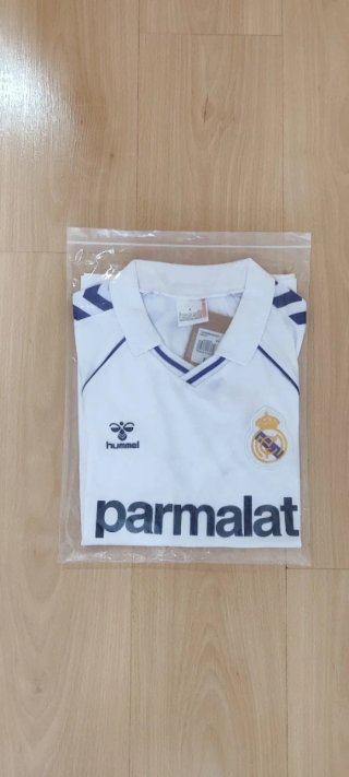 Camiseta de fútbol clásica