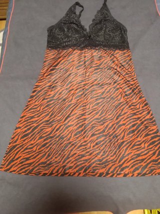 Camisón Noche Animal Print Naranja y Negro