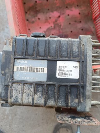 Centralita Motor Bosch Seat vw audi  0 280 000 739