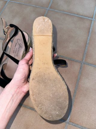 Sandalias cuña negras y beige talla 39