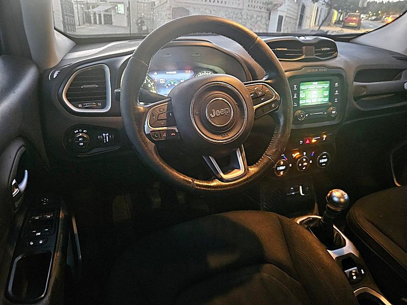 Jeep Renegade 2015, foto 5