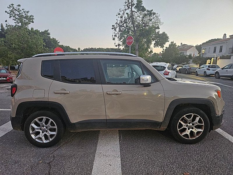Jeep Renegade 2015, foto 3