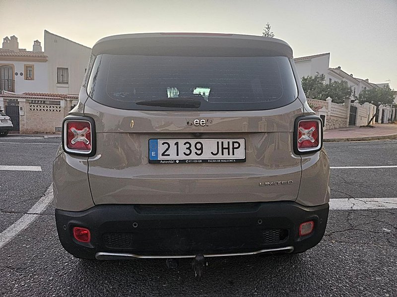 Jeep Renegade 2015, foto 18