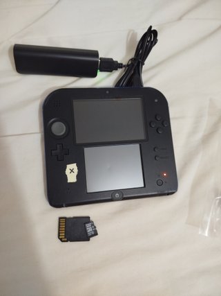 Nintendo 2DS + giochi a scelta