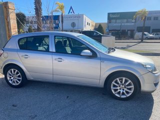 Opel Astra 2004