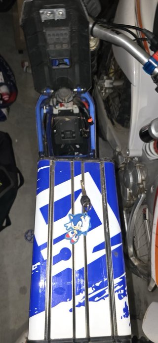 Sur-Ron Moto Eléctrica Azul y Blanca