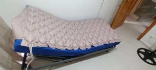 Cama Eléctrica Hospitalaria Nueva con colchoneta