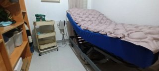Cama Eléctrica Hospitalaria Nueva con colchoneta