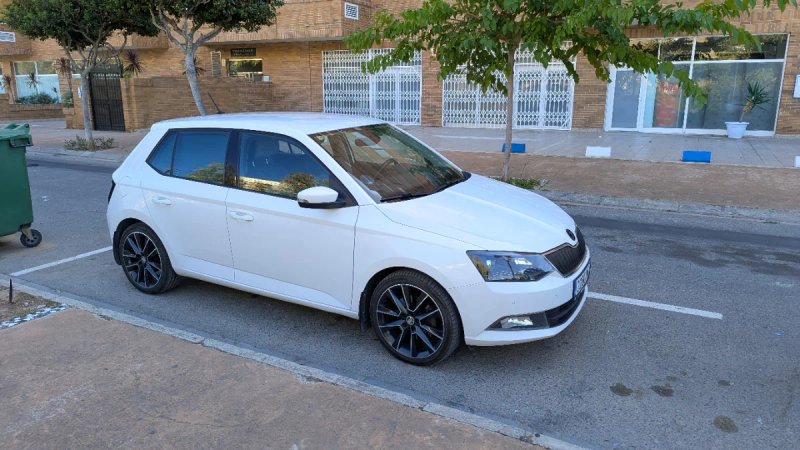 Skoda Fabia 2015  ​ - foto 1