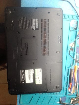 Toshiba Satellite A660-11M Portatile
