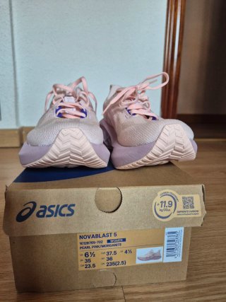 Asics Novablast 5 Nuevas Rosa/Blanco