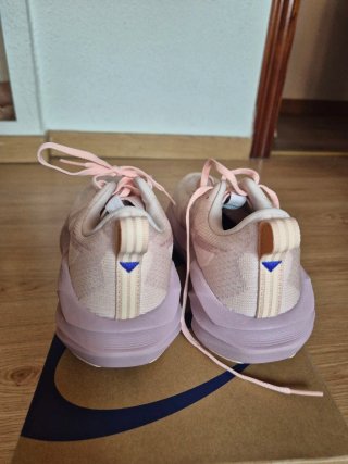 Asics Novablast 5 Nuevas Rosa/Blanco