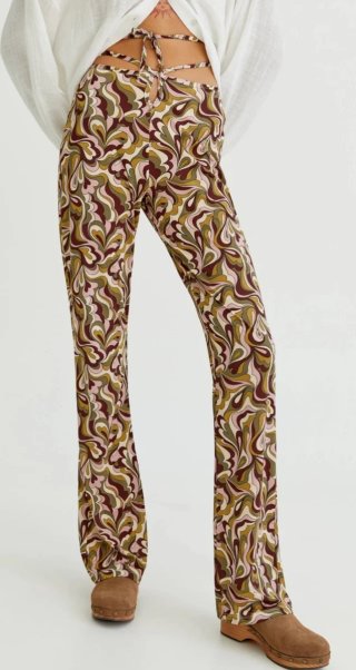 Pantalones Pull&Bear estampados