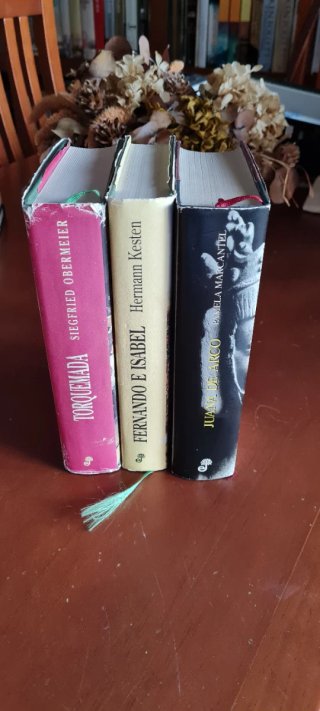 Lote 3 novelas históricas Edhasa tapa dura