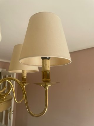 Lámpara de latón 6 tulipas detalle