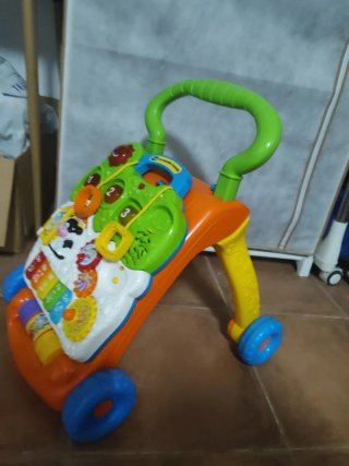 Correpasillos VTech con actividades