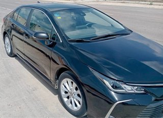 Toyota Corolla 2024 + licencia VTC de Extremadura