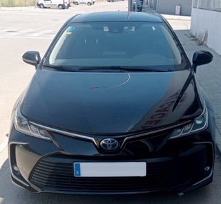 Toyota Corolla 2024 + licencia VTC de Extremadura