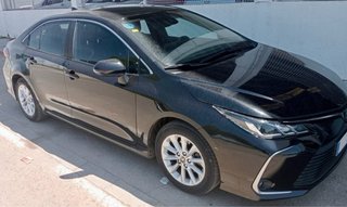 Toyota Corolla 2024 + licencia VTC de Extremadura