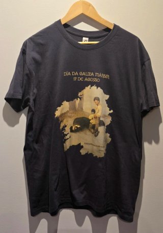 Camiseta Dia da Galiza MÁRTIR, Diseño Castelao