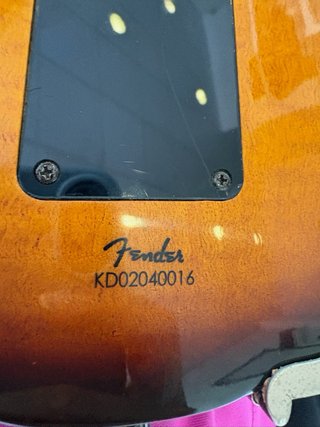 Violí elèctric Fender amb arc