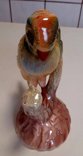 Figura loro cerámica