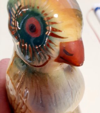 Figura loro cerámica